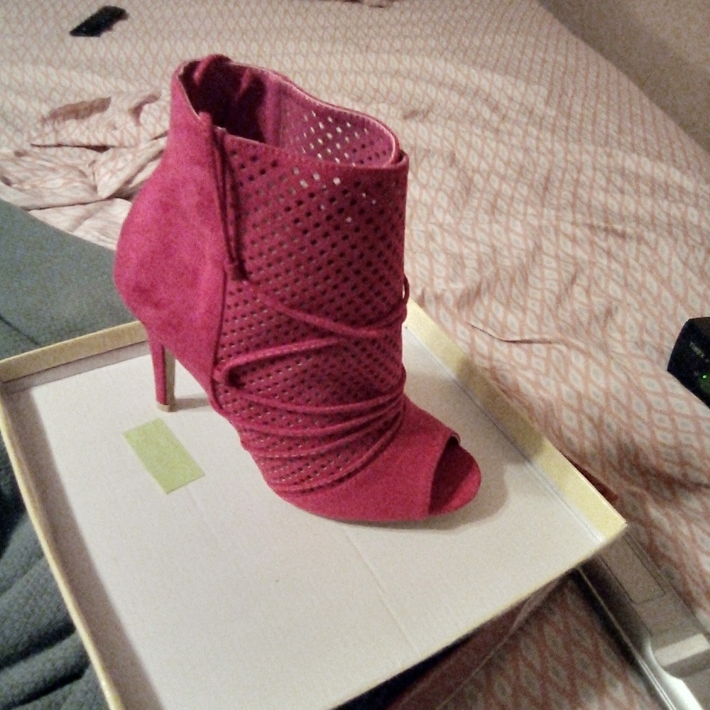 Shoe and Things